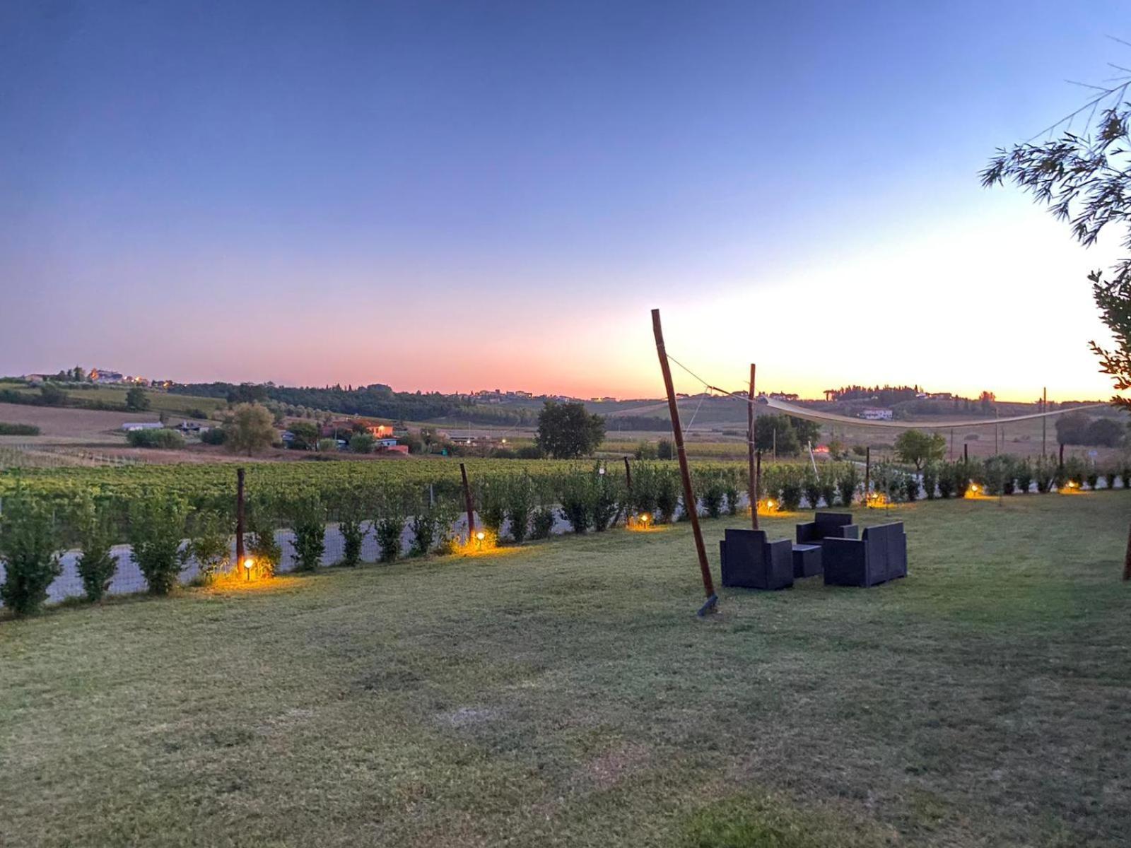 Podere La Vignata Toiano Exteriör bild